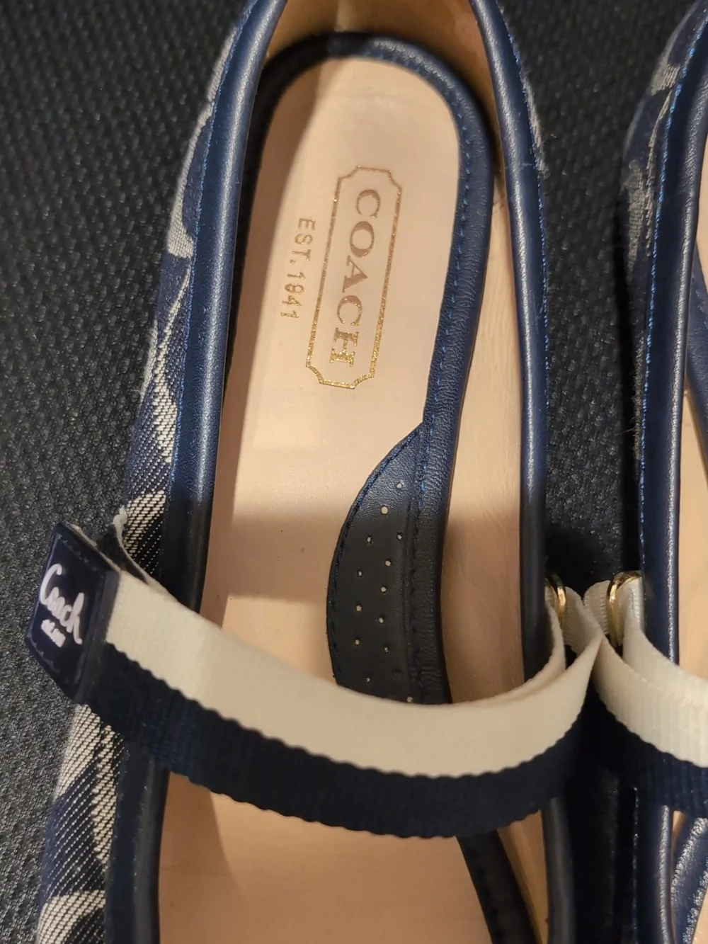 Coach Janey Flats Sz 7m - Picture 4 of 8